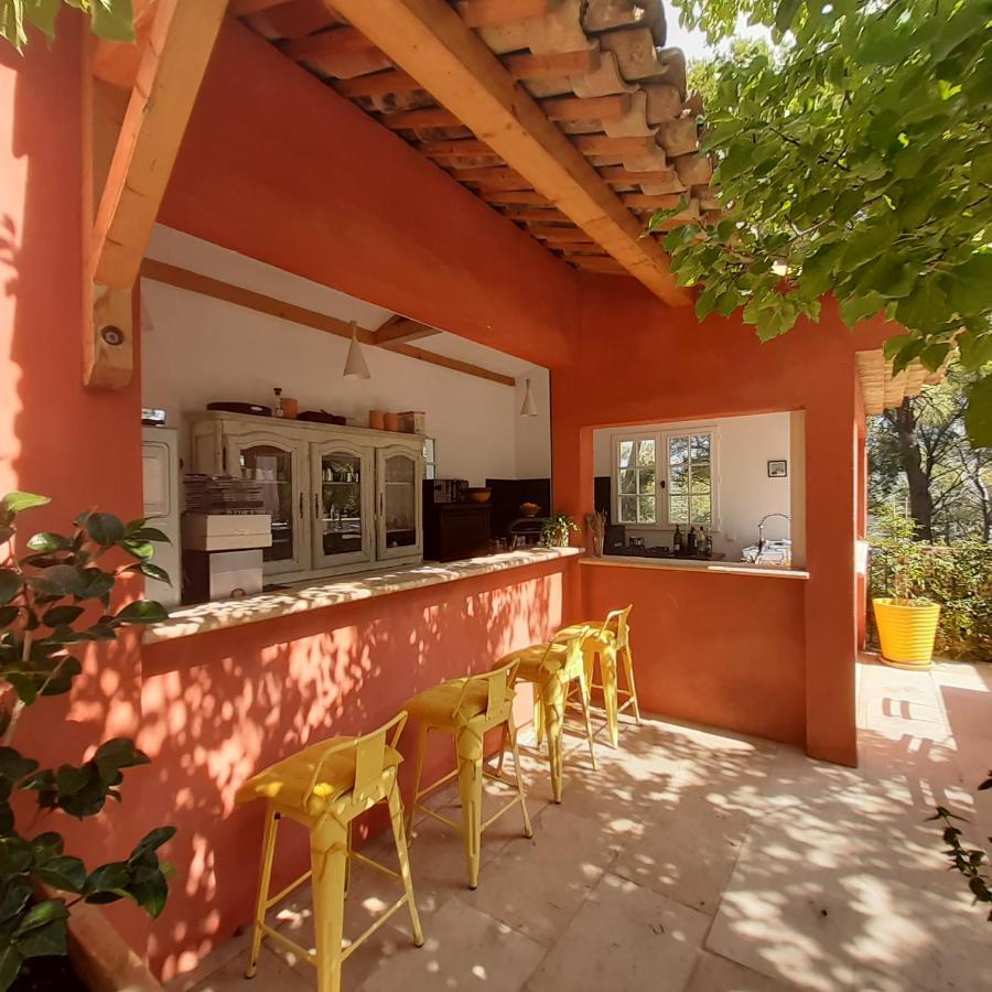 Bed and Breakfast Mas Lei Bancau Le Beausset Exterior foto